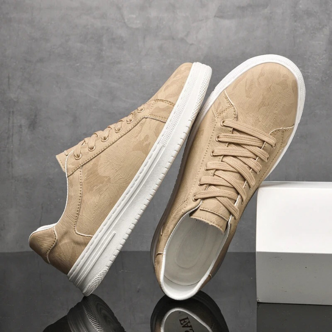 Men's Low Top Sneaker | Classic