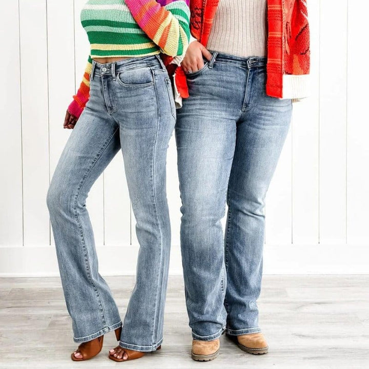 Women’s Straight Leg Jeans | Classic