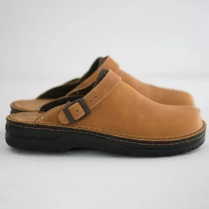 Men’s Slip-on Clogs | Buckle Design