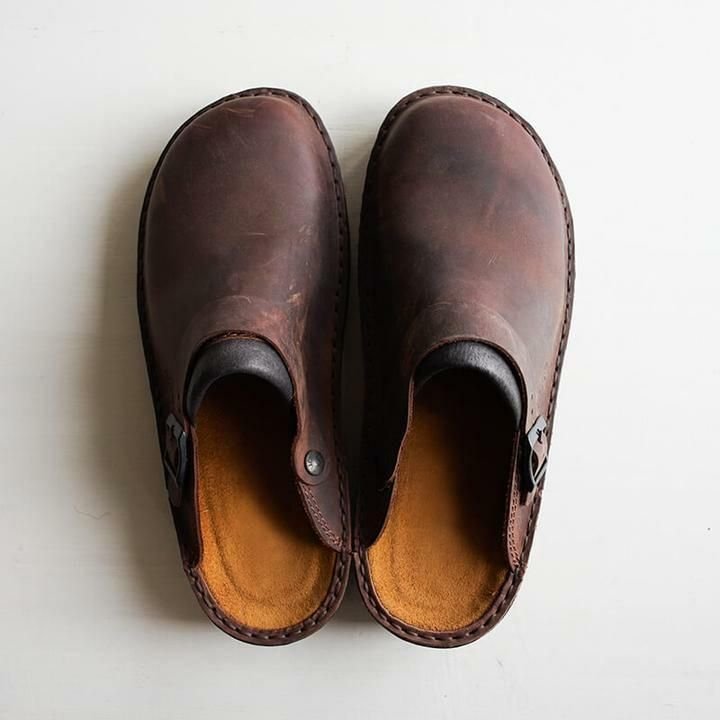 Men’s Slip-on Clogs | Buckle Design