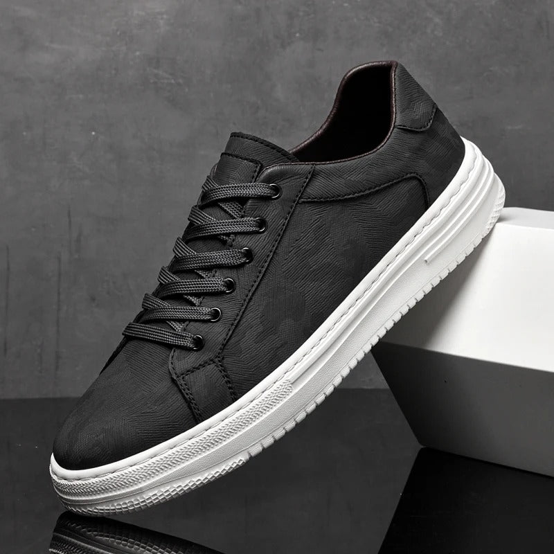 Men's Low Top Sneaker | Classic