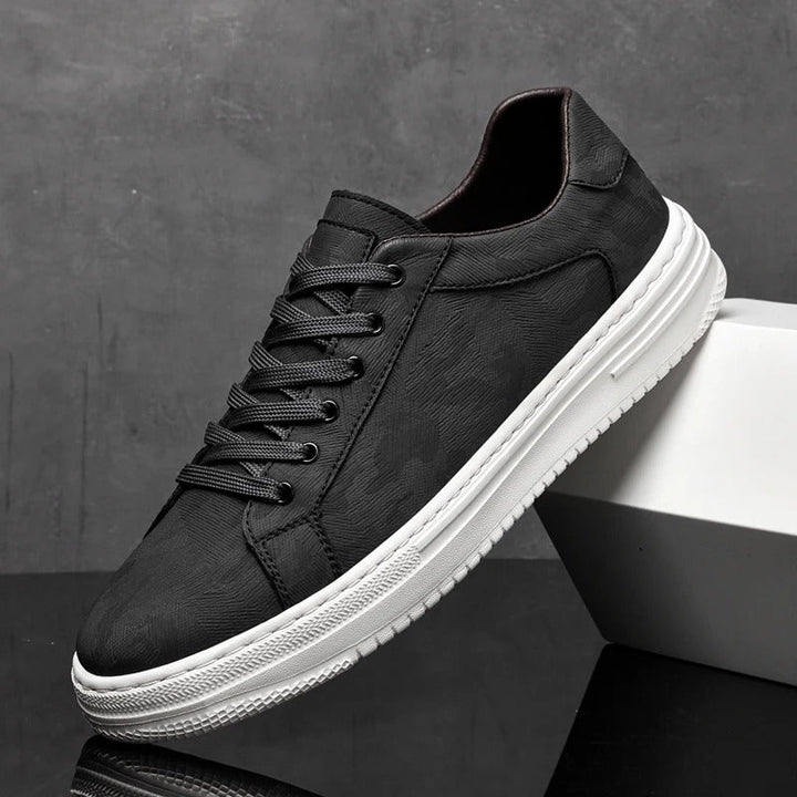 Men's Low Top Sneaker | Classic