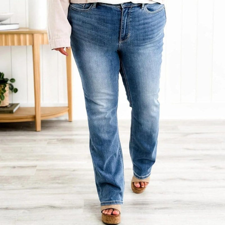 Women’s Straight Leg Jeans | Classic