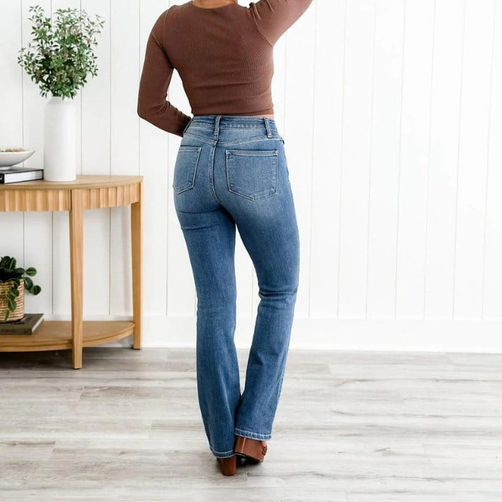 Women’s Straight Leg Jeans | Classic