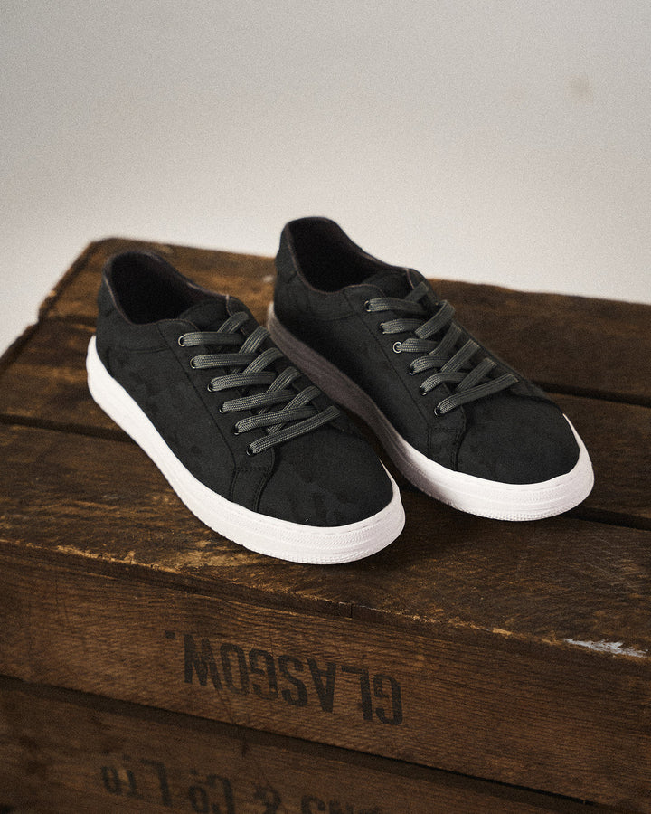 Men's Low Top Sneaker | Classic