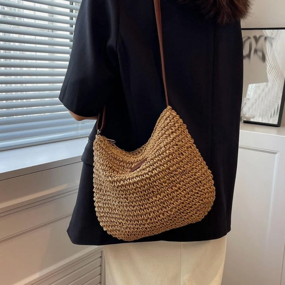 Women's Spacious Shoulder Bag | Woven