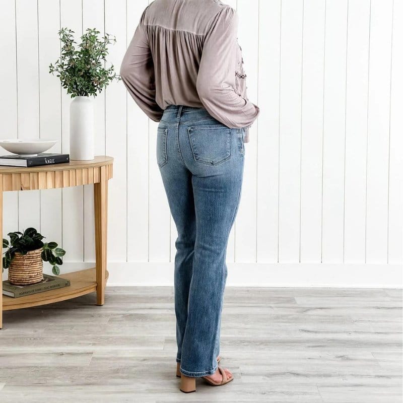 Women’s Straight Leg Jeans | Classic