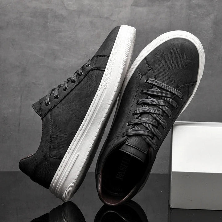 Men's Low Top Sneaker | Classic